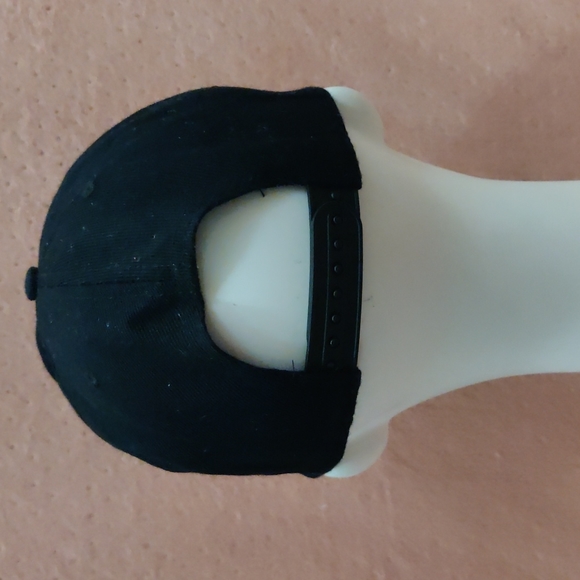 Custom Dynamics embroidered cap/hat adjustable - Picture 3 of 6